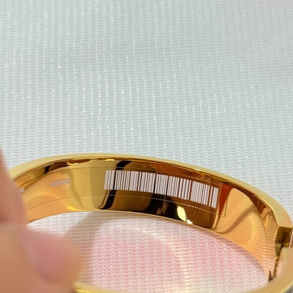 Hermes Clic H Black Enamel Gold Plated Bracelet - Picture 4 of 8